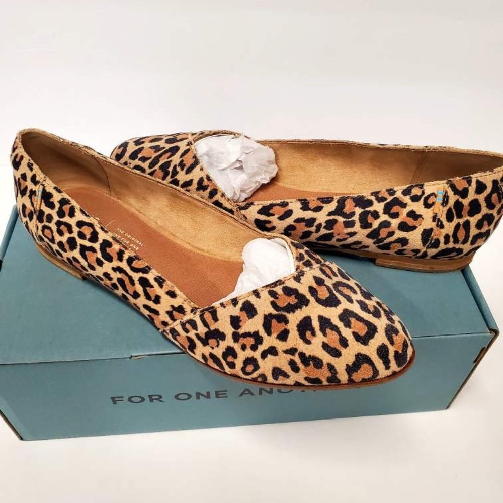 TOMS Julie Desert Tan Leopard Print Suede - NEW